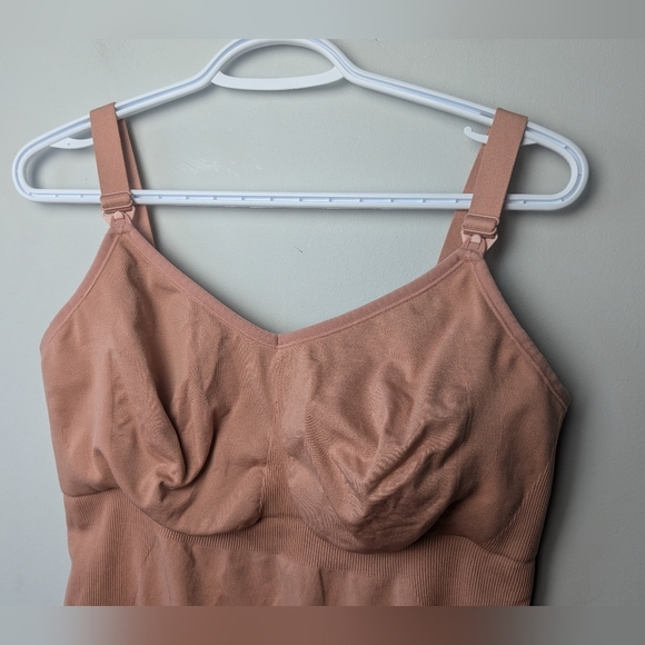 KNIX Seamless BlissFit Leakproof Nursing Tank - Wireless, Seamless Spandex XXL+ - Picture 6 of 13